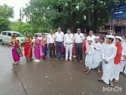 रोहा: आषाढी एकादशीनिमित्त धाटाव हायस्कुलमध्ये दिंडी उत्साहात साजरी, धाटाव हायस्कुल ते विठ्ठल रखुमाई मंदिरापर्यंत पायी वारी