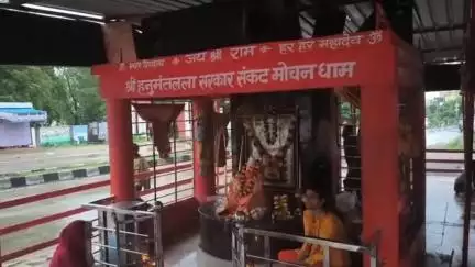 गोपद बनास: जिले के संकट मोचन मंदिर से चांदी का मुकुट और एक गदा चुरा ले गए चोर, पुजारी ने की कार्रवाई की मांग