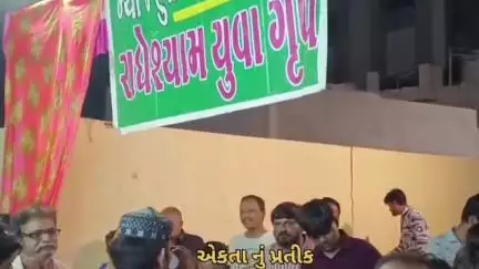 મોરબી: શહેરમાં કોમી એકતાનું અનોખું ઉદાહરણ : સ્વામિનારાયણ મંદિર સામે મોહરમ દરમિયાન રાધેશ્યામ યુવા ગ્રુપ દ્વારા સબીલનું આયોજન