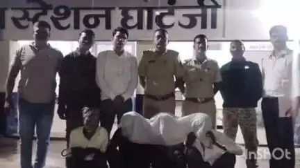 घाटंजी: शहरातील स्टेट बँक जवळच्या सेवा केंद्र परिसरातून महिलेचे पैसे लंपास करणाऱ्या चोरट्यांना घाटंजी पोलिसांनी केले जेरबंद