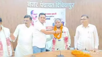 औरैया: दिबियापुर नगर पंचायत में डॉक्टर श्यामा प्रसाद मुखर्जी की जयंती पर लोग हुए सम्मिलित