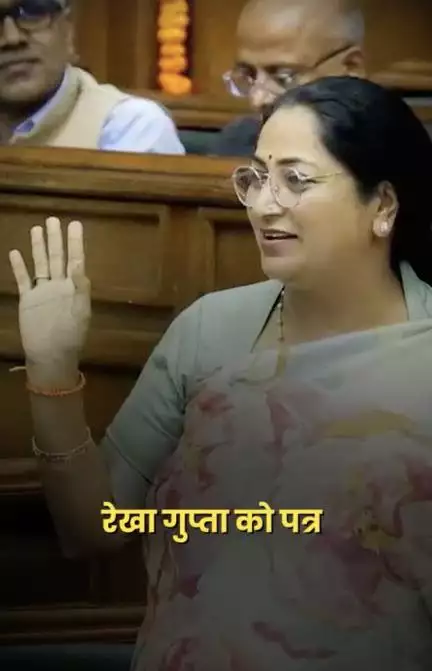दिल्ली में पुराने वाहनों पर बैन को लेकर एलजी ने CM को लिखा पत्र, आदेश को बताया अतार्किक