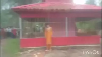 मंडी: मण्डी के स्यांज में चामुंडा मंदिर में विवाहिता ने दुपट्टे से लगाई फांसी, मौत पर गहराया रहस्य, संदेह के घेरे में मामला