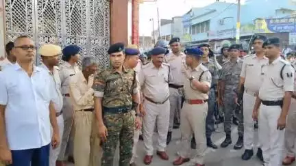 पुलिस अधीक्षक,सुपौल श्री शरथ आर० एस० के नेतृत्व में सभी मस्जिदों/ईदगाहों एवं चौक-चौराहों पर मुस्तैदी के साथ तैनात है।