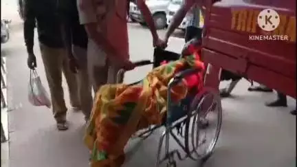 ধর্মনগর: দুটি যাত্রীবাহী টুকটুকের মধ্যে সংঘর্ষে গুরুতর আহত এক মহিলা ঘটনা কালিকাপুর এলাকায়