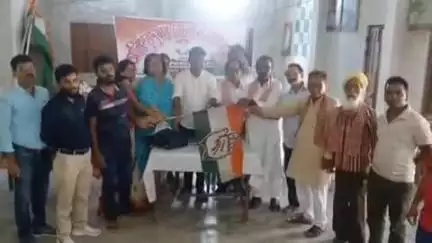 আলিপুরদুয়ার ১: আলিপুরদুয়ারে বিভিন্ন দল ছেড়ে কংগ্রেসে যোগদান 10টি পরিবারের