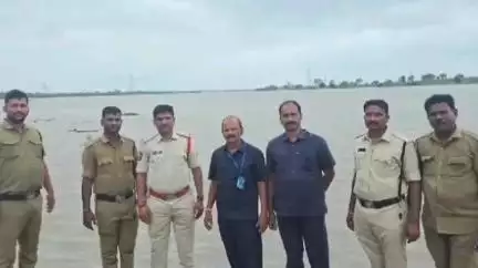 మంత్రాలయం: తుంగభద్ర నది నీటి ప్రవాహం ఉధృతంగా ఉందని, తీర ప్రాంతాల ప్రజలు జాగ్రత్తగా ఉండాలి : మంత్రాలయం సీఐ రామానుజులు