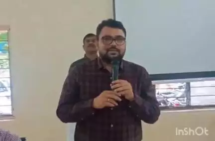 నాగర్ కర్నూల్: ఈనెల 7న రాష్ట్ర రెవెన్యూ శాఖ మంత్రి పొంగులేటి శ్రీనివాస్ రెడ్డిఅమ్రాబాద్ మండలంలో పర్యటన : జిల్లా కలెక్టర్ బాదావత్ సంతోష్