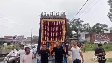 धामपुर: नहटौर नगर व ग्रामीण क्षेत्र में दसवीं मोहर्रम का जुलूस निकाला, सोगवारों ने किया मातम