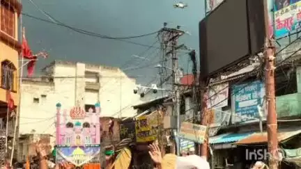 भभुआ: भभुआ शहर में निकाले गए सभी जुलूस की जिला प्रशासन द्वारा ड्रोन कैमरे से की गई निगरानी
