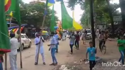 करपी: मुहर्रम पर किंजर में निकला ताज़िया जुलूस, पुलिस प्रशासन रहा मुस्तैद