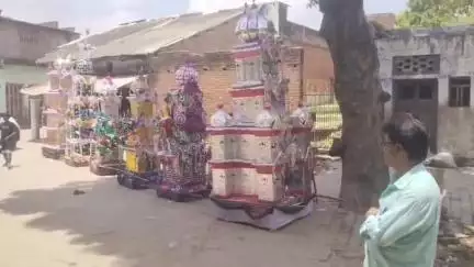 बीकापुर: बीकापुर तहसील क्षेत्र में रविवार को कर्बला के लिए निकला ताजिए का जुलूस, सीओ और एसडीएम ने सुरक्षा व्यवस्था का लिया जायजा