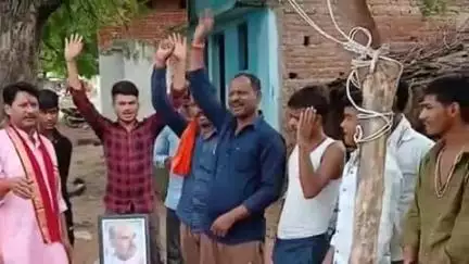 छतरपुर: पिड़पा बूथ केंद्र पर डॉ. श्यामा प्रसाद मुखर्जी की मनाई गई जयंती, मंडल अध्यक्ष पंकज रावत रहे मौजूद!