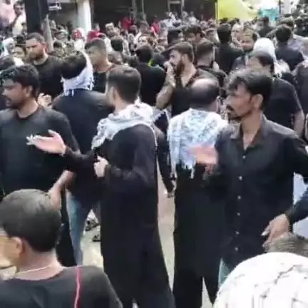 ऊंचाहार: ऊंचाहार कस्बे में निकाला गया दसवीं मोहर्रम का जुलूस, अजादारों ने किया मातम