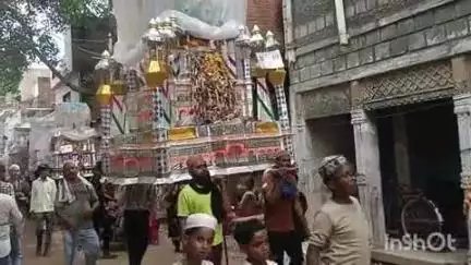 भिंड नगर: नगर में मातमी धुनों के साथ निकाले गए मोहर्रम के ताजिये, कर्बला में हुए सुपुर्द-ए-खाक