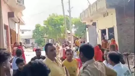 बीकापुर: संदिग्ध परिस्थितियों में नंसा बाजार निवासिनी महिला की मौत की सूचना पर पहुंची पुलिस ने शव को पीएम के लिए भेजा