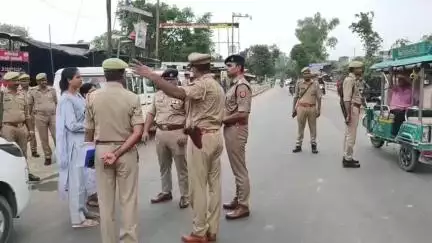 अमरोहा: जिलाधिकारी और एसपी ने मोहर्रम जुलूस के चलते जिले में जुलूस मार्गों का किया निरीक्षण, सभी को अलर्ट रहने के दिए निर्देश