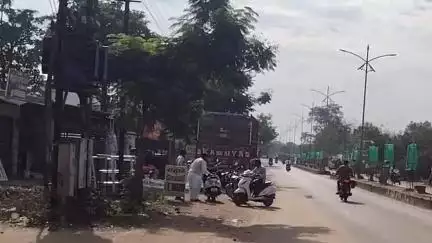तुमसर: शहरातील मातोश्री कॉम्प्लेक्स समोर मोटरसायकलच्या समोरासमोर धडकेत एकजण गंभीर जखमी, आरोपी विरुद्ध तुमसर पोलिसात गुन्हा दाखल