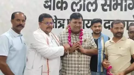 सहसवान: मुस्लिम राष्ट्रीय मंच का बदायूँ जिला संयोजक रिजवान सैफी का दहगवाँ में जोरदार स्वागत किया गया