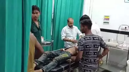 छतरपुर नगर: बागेश्वर धाम रोड पर टायर फटने से युवक की मौत, ज़िला अस्पताल में डॉक्टर ने किया मृत घोषित