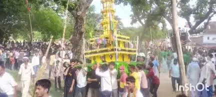 बैरिया: बैरिया में सात ताजिया का मिलान कर कर्बला में दफन, करतबों ने मोहर्रम को बनाया यादगार