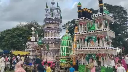 কালচিনি: কালচিনিতে জাঁকজমকপূর্ণ ভাবে পালিত হল মহরম, বিভিন্ন এলাকা থেকে সুসজ্জিত তাজিয়া এসে পৌছায়