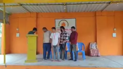 झाझा: झाझा के गायत्री ज्ञान मंदिर प्रांगण में श्यामा प्रसाद मुखर्जी की जयंती पर हुई क्विज प्रतियोगिता, अनुशासन पर हुई चर्चा
