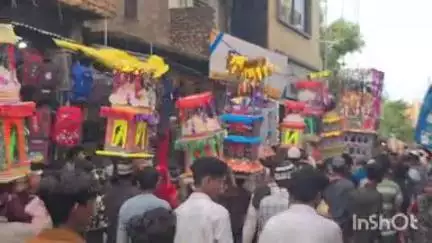 निवाड़ी: निवाड़ी जिले के पृथ्वीपुर में मुहर्रम पर्व पर आज ताजिया जुलूस निकाला गया