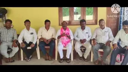 కేతేపల్లి: రైతులకు కనీసం ఎరువులు కూడా ఇవ్వలేని దద్దమ్మ ప్రభుత్వం కాంగ్రెస్ది: మాజీ ఎమ్మెల్యే చిరుమర్తి లింగయ్య