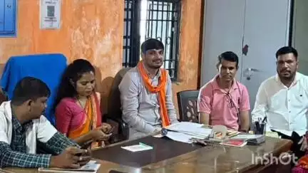 ઉમરગામ: ઉમરગામ તાલુકા ભાજપ સંગઠન પ્રમુખ ડો.નિરવ શાહ દ્વારા વય વંદના આયુષ્માન કાર્ડ બનાવવા માટેના કેમ્પની મુલાકાત લીધી