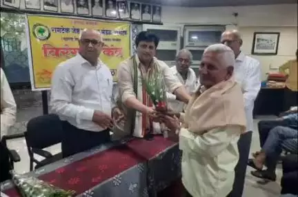 रामटेक: ज्येष्ठ नागरिक विरंगुळा केंद्र रामटेक येथे माजी मंत्री राजेंद्र मुळक यांचे हस्ते ज्येष्ठ नागरिकांचा सत्कार