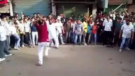 पाकुड़: हरिनडांगा मुहर्रम कमेटी ने पाकुड़ नगर में निकाला मुहर्रम जुलूस, जिला प्रशासन रहा अलर्ट