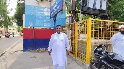 रूड़की: इमली रोड पर होली पूजन चौक पर ठेली लगाकर मीट के कबाब बेचने वाले रिजवान को हटाने की मांग की आज़म ने