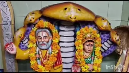 పిడుగురాళ్ల పట్టణంలో ఏకాదశి నేపథ్యంలో ఆలయాలకు పోటెత్తిన భక్తులు
