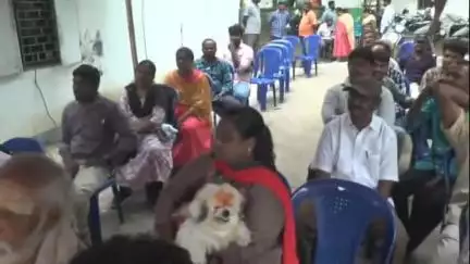 భీమవరం: పట్టణంలోని ప్రాంతీయ పశు సంవర్థక శాఖ కార్యాలయంలో ప్రపంచ జూనోసిస్‌ దినోత్సవం