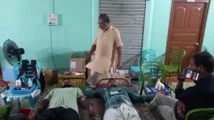 মথুরাপুর ২: বোলের বাজার শান্তি রক্ষা কমিটির উদ্যোগে এক রক্তদান শিবিরের আয়োজন করা হয়