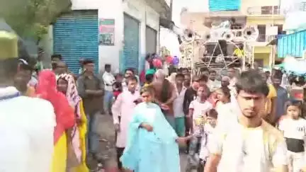 हैदरगढ़: त्रिवेदीगंज क्षेत्र में इमाम हुसैन की शहादत की याद में किया गया मातम, अजादारों ने की नौहा ख्वानी और सीना ज़नी