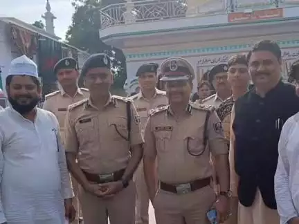 गया टाउन सीडी ब्लॉक: मुहर्रम पर्व को शांतिपूर्ण ढंग से संपन्न कराने के लिए IG क्षत्रनील सिंह ने किया क्षेत्र का भ्रमण