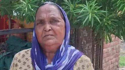 अम्बाला: बीपीएल कार्ड धारकों के लिए सरसों तेल महंगा होने पर महिलाओं की नीति पर प्रतिक्रिया