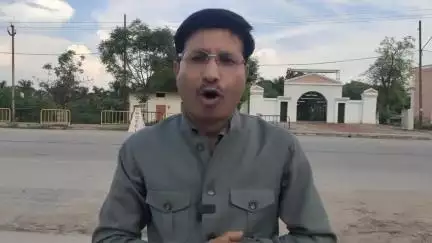 महोबा: भटीपुरा मोहल्ले में मोहर्रम पर निकलने वाला भट्टीबाबा ताजिया अपनी अनोखी परंपरा के लिए है मशहूर, लगती है लोगों की भीड़