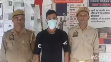 हापुड़: गांव दस्तोई रोड से पुलिस ने शादी का झांसा देकर दुष्कर्म करने वाले फरार आरोपी को किया गिरफ्तार