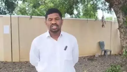 అసిఫాబాద్: ఆర్సివో నిర్లక్ష్య వైఖరిపై చర్యలు తీసుకోవాలి: రెబ్బెన మాజీ జెడ్పీటీసీ వేమూర్ల సంతోష్