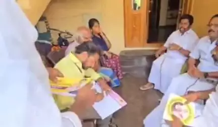 கும்பகோணம்: கொட்டையூர் 1வது வார்டில் ஓரணியில் தமிழ்நாடு உறுப்பினர் சேர்க்கை நடைபெற்றது