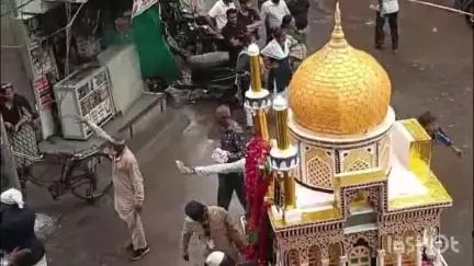 નડિયાદ: નડિયાદમાં મોહરમ પર્વ નિમિત્તે તાજીયા નું ઝુલુસ કાઢવામાં આવ્યું.