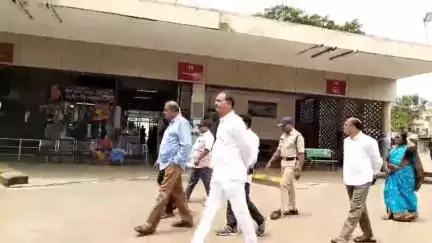 కుప్పం: ఆర్టీసీ డిపోను సందర్శించిన ఏపీఎస్ఆర్టీసీ వైస్ చైర్మన్ మునిరత్నం