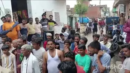 कोल: नीवरी मोड़ पर मुहर्रम जुलूस में छड़ी निकालते समय हुआ हादसा, करंट की चपेट में आए 3 युवक, एक की मौत, दूसरा ICU में एडमिट