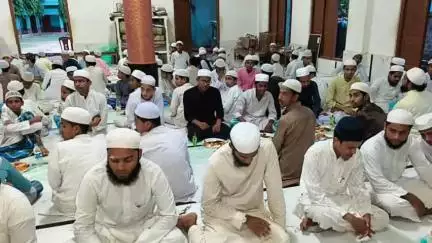 হাইলাকান্দি: পবিত্র মহরম মাসে দ্বিতীয় দিনের মতো ইফতার মহফিলে বিশ্ব শান্তির মোনাজাত অনুষ্ঠিত জামিয়া ইসলামিয়া তৈয়ীবিয়া মাদ্রাসায়