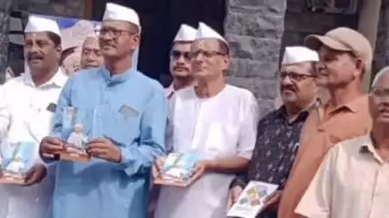 करवीर: खंडोबा तालीम येथे तारा भवाळकर यांच्या दोन पुस्तकांचा लोकार्पण सोहळा संपन्न