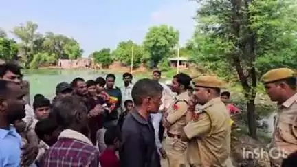 मनिया: मांगरोल गांव में माइक की आवाज को लेकर 2 पक्षों में विवाद, एसपी ने पुलिस बल के साथ पहुंचकर मामला शांत कराया