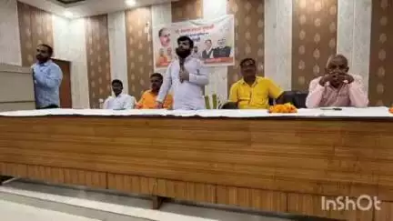 सोहावल: डॉक्टर श्यामा प्रसाद मुखर्जी के बलिदान दिवस पर बीकापुर विधायक डॉक्टर अमित सिंह चौहान ने अर्पित की श्रद्धांजलि